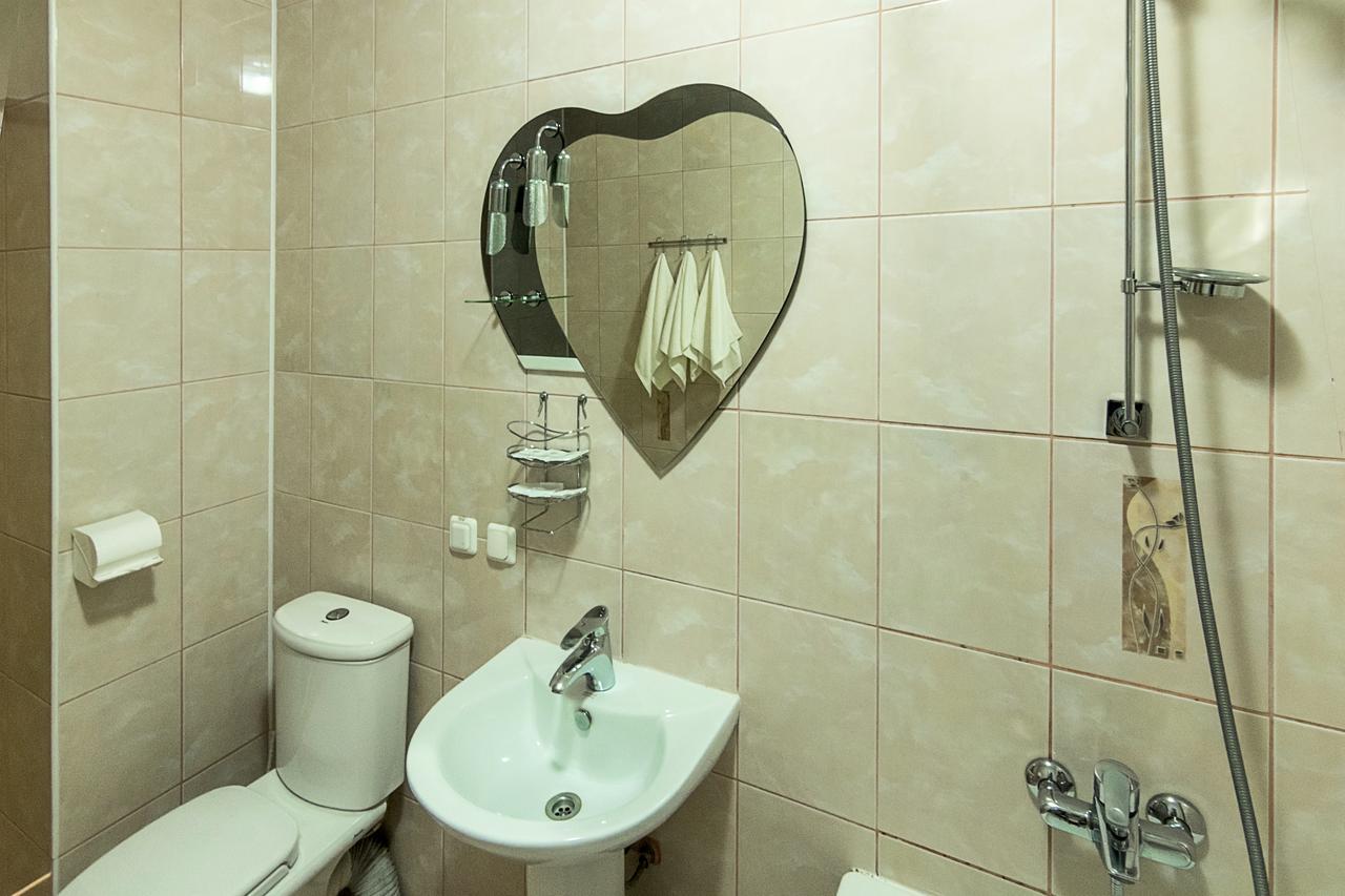Centralny Hotel Kryvyi Rih Exterior photo