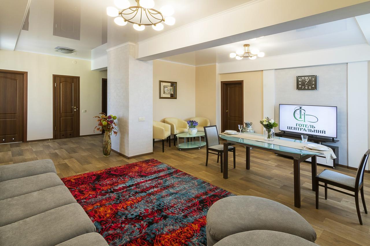 Centralny Hotel Kryvyi Rih Exterior photo